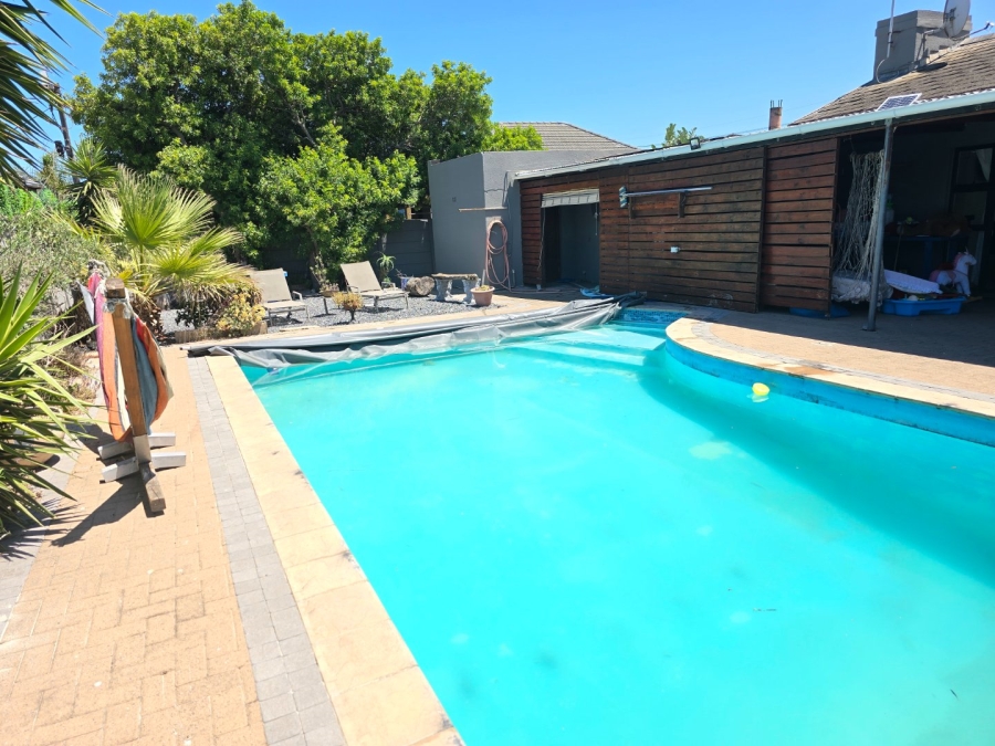 4 Bedroom Property for Sale in Milnerton Central Western Cape